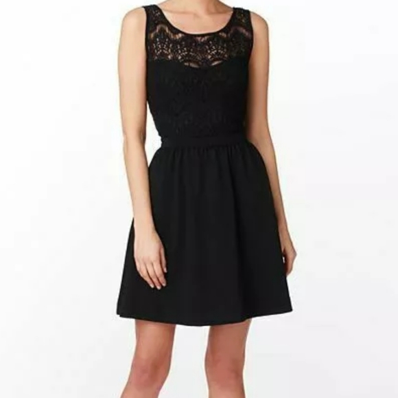Lilly Pulitzer Dresses & Skirts - Lilly Pulitzer placed lace black cocktail dress M